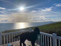 Seaview Chalet-durdledoor-sleeps4to6- Pet Friendly