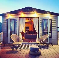 Seaview Chalet-durdledoor-sleeps4to6- Pet Friendly