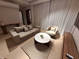 Mynt Stay zed west Residence 2 bedroom E1E213