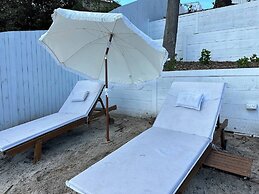 Dreamy Lake Retreat & Sunsets