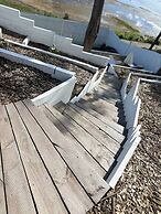 Dreamy Lake Retreat & Sunsets