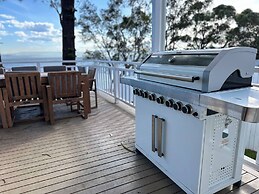 Dreamy Lake Retreat & Sunsets