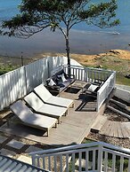 Dreamy Lake Retreat & Sunsets