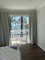 Dreamy Lake Retreat & Sunsets