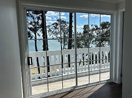 Dreamy Lake Retreat & Sunsets