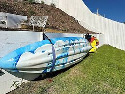 Dreamy Lake Retreat & Sunsets