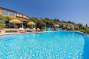 Splendid Flat in Provencal Villa 1br/3p