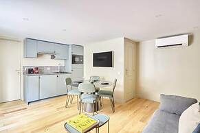 Charming Apartment 2 Bedrooms Center of Paris