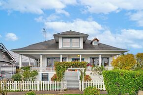 Walk to Columbia River: Mtn-view St Helens Haven