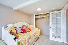 Walk to Columbia River: Mtn-view St Helens Haven