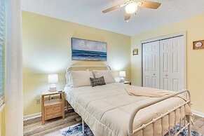 Walk to Beach: Condo w/ Balcony in Pcb!