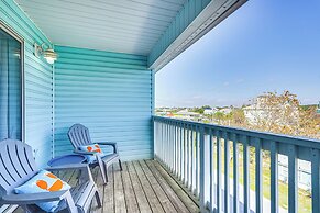 Walk to Beach: Condo w/ Balcony in Pcb!