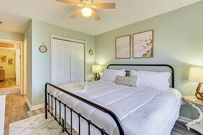 Walk to Beach: Condo w/ Balcony in Pcb!