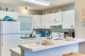 Walk to Beach: Condo w/ Balcony in Pcb!