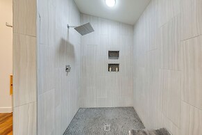 Waterfront Whidbey Island Hideaway w/ Beach Access