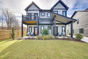 2 Mi to Duke University: Townhome in Durham!