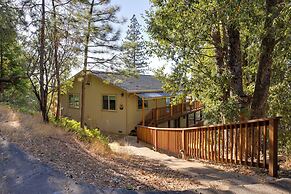 Ski, Hike & Fish: Mtn-view Gem w/ Deck in Tuolumne