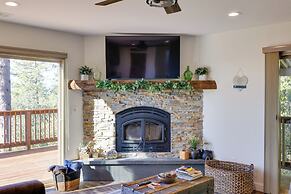 Ski, Hike & Fish: Mtn-view Gem w/ Deck in Tuolumne