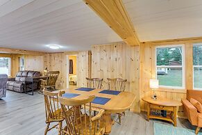 Waterfront Oasis: Family Retreat on Long Lake!
