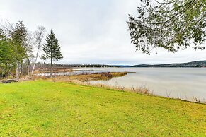 Waterfront Oasis: Family Retreat on Long Lake!