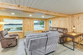 Waterfront Oasis: Family Retreat on Long Lake!