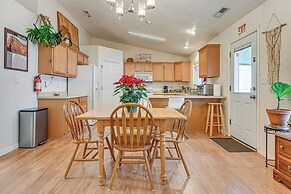 11 Mi to Sand Hollow State Park: Home w/ Fire Pits