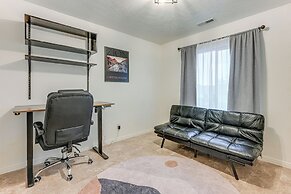 11 Mi to Sand Hollow State Park: Home w/ Fire Pits