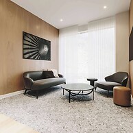 Hyatt Place Montreal Airport