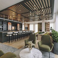 Hyatt Place Montreal Airport