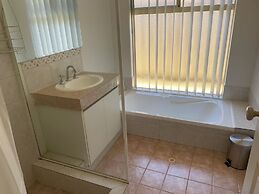 Ocean Keys Family Accommodation