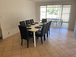 Ocean Keys Family Accommodation
