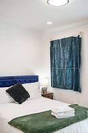 Comfy Retreat With Yard Cozy Interiors