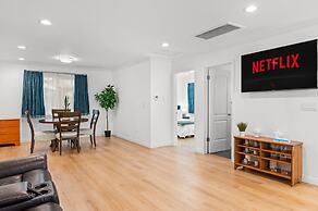 Comfy Retreat With Yard Cozy Interiors