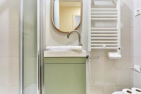 Superb Apartment Center of Paris