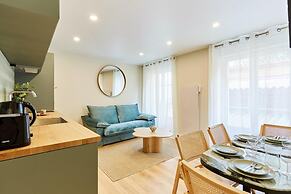 Superb Apartment Center of Paris