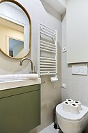 Superb Apartment Center of Paris