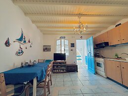 Stylish 2 Bd Escape Apt at Ornos Beach