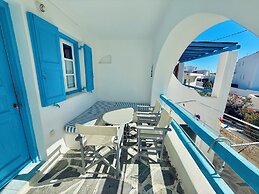 Stylish 2 Bd Escape Apt at Ornos Beach