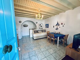 Stylish 2 Bd Escape Apt at Ornos Beach