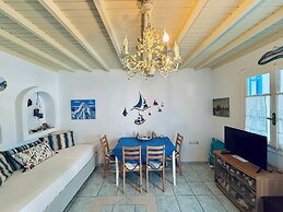 Stylish 2 Bd Escape Apt at Ornos Beach