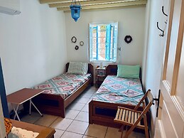 Stylish 2 Bd Escape Apt at Ornos Beach