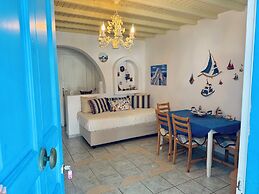 Stylish 2 Bd Escape Apt at Ornos Beach