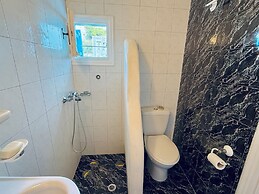 Stylish 2 Bd Escape Apt at Ornos Beach