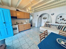 Stylish 2 Bd Escape Apt at Ornos Beach