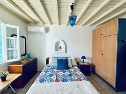 Stylish 2 Bd Escape Apt at Ornos Beach