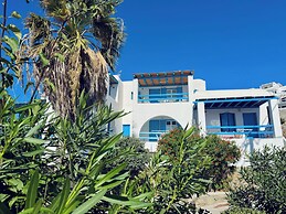 Stylish 2 Bd Escape Apt at Ornos Beach