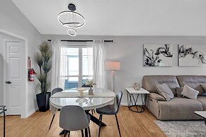 Charming Getaway In The Heart Of Arlington 2 Bedroom Duplex