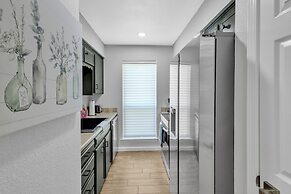 Charming Getaway In The Heart Of Arlington 2 Bedroom Duplex