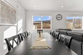 Cliff Side Retreat 2 Bedroom Condo