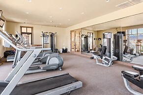 Cliff Side Retreat 2 Bedroom Condo